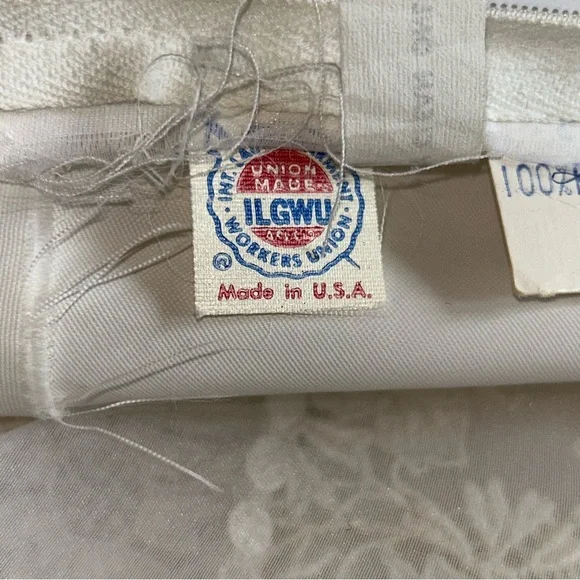 Vintage 1970s Romantic Empire Waist Union Made  White Wedding Gown Size 12 Boho - Picture 14 of 16